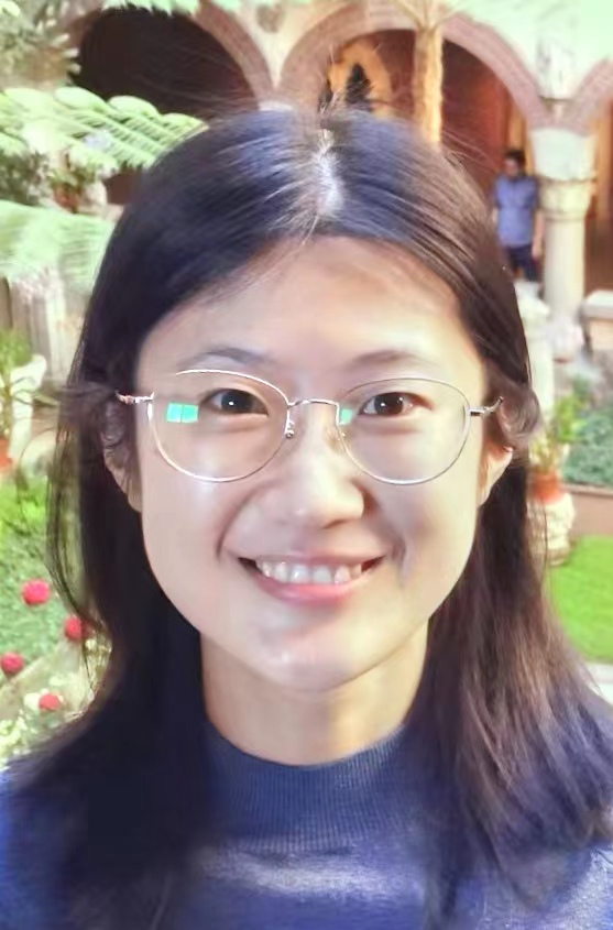 Yuqi FANG (房钰棋)
